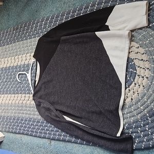 Long sleeve trip colored top